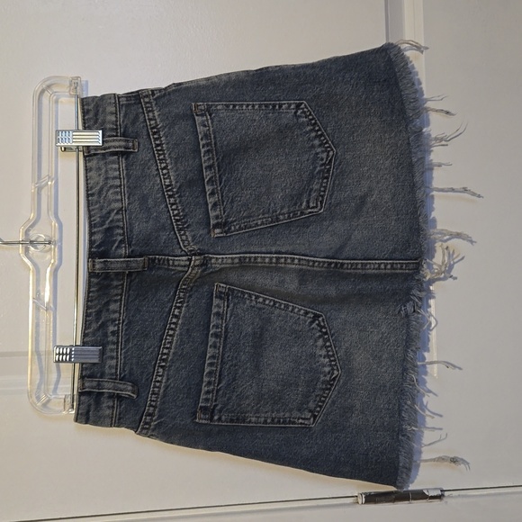 WE THE FREE Womens Denim Frayed Hem Zip It Up Mini Skirt 25 Blue - Picture 4 of 4